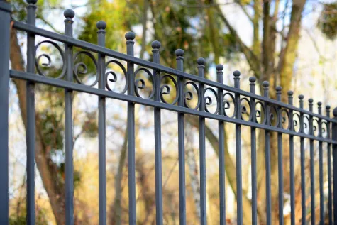 IRON SYSTEM S C M SKOWROŃSKI P KAPICA, Ogrodzenia metalowe