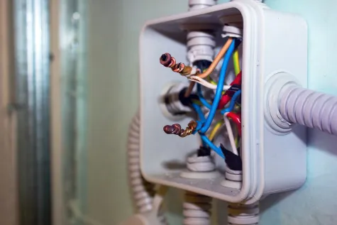 PERUN SERWIS PIOTR ROGALA, Usługi elektryczne