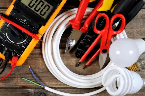MAR KAM NOWAKOWSKI KAMIL, Elektryk, instalacja elektryczna